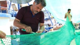 Akdenizli balıkçılar ‘Vira Bismillah’ demek için gün sayıyor