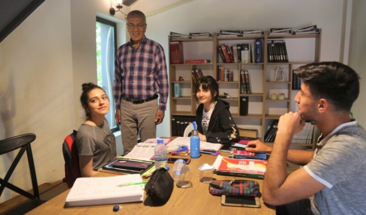 MEZİTLİ’DE ÖĞRENİM YARDIMI BAŞVURULARI BAŞLADI