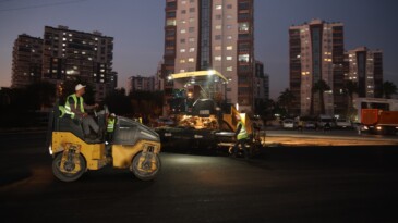 Toroslar’da asafalt çalışmaları sürüyor