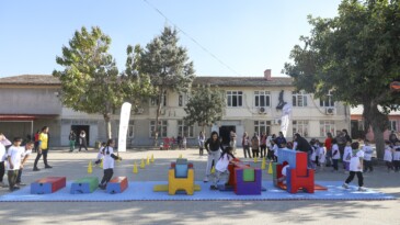 Mersin’de sporbüs ile çocuklar sporla buluşuyor