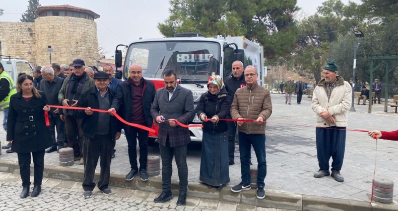 Mut Belediyesi araç filosuna çöp toplama aracı kazandırıldı