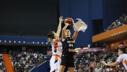 ÇBK evinde kazandı