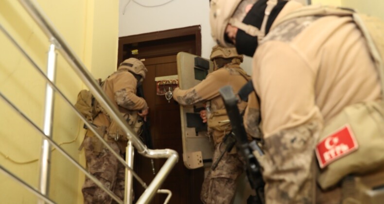 Mersin’de silah kaçakçılığı operasyonu: 5 gözaltı