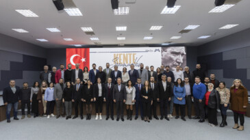 “MERSİN HALKI HİZMETE OY VERECEKTİR”