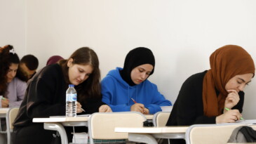 Akdeniz Belediyesi Etüt Merkezi kazandırıyor