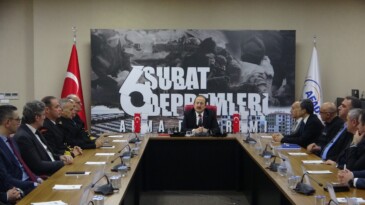 “23 bin 814 afetzedeye sağlık hizmet verdik”