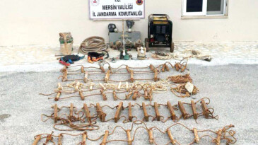 Mersin’de kaçak kazı yapan 5 şüpheli suçüstü yakalandı