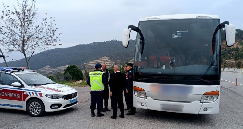 Mersin’de kazalara karşı servis ve otobüslere sıkı denetim
