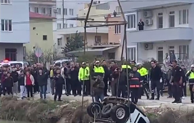 Mersin’de kontrolden çıkan araç sulama kanalına düştü, sürücü hayatını kaybetti