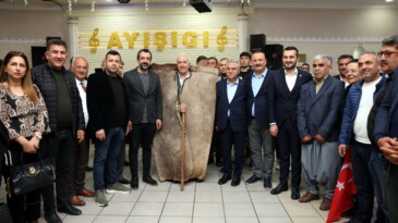 “Mersin ve ilçeleri makûs talihini artık yenmelidir”