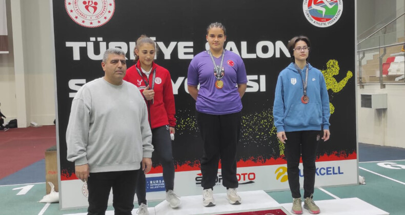 ‘Kır Çiçekleri’ başarıya doymuyor
