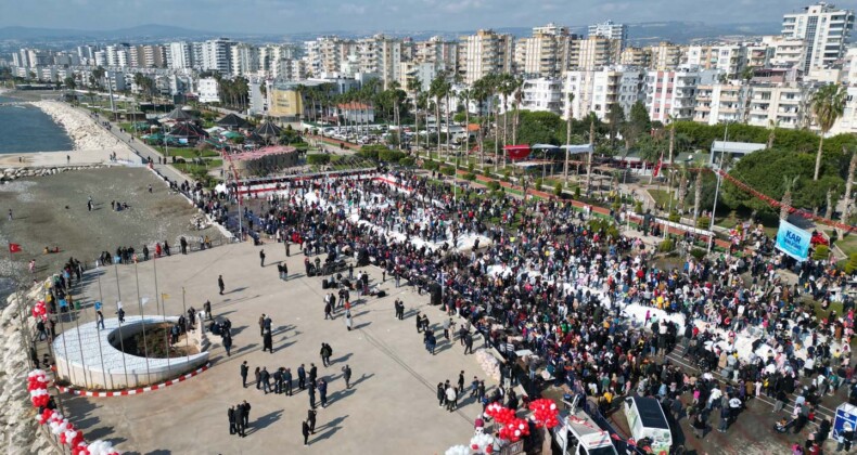 4. Geleneksel Kar Şenliğine binlerce kişi akın etti