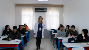 Büyükşehir her alanda öğrencilerin yanında…