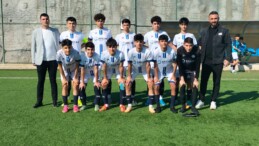 Selçuk Şahin, Yenişehir Belediyesi U16 Futbol Takımı’nın maçını izledi