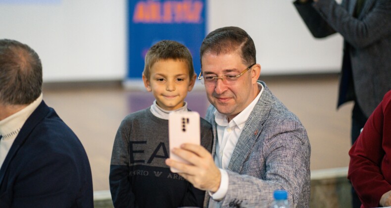 “Ne sosyal yardımlar azalacak ne de kafeler kapanacak”