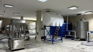 Mersin’de sahte alkol tesisi ortaya çıkarıldı: 20 ton etil alkol ele geçirildi