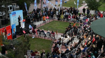 Başkan Özyiğit, Alanya Sokağı’nı örnek gösterdi “Yenişehir’de böyle sokaklar artacak”