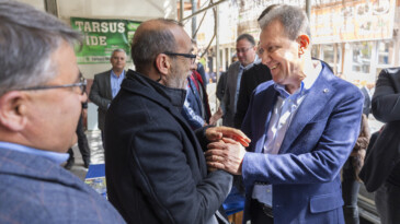 Yurttaşlardan Seçer’e sevgi seli