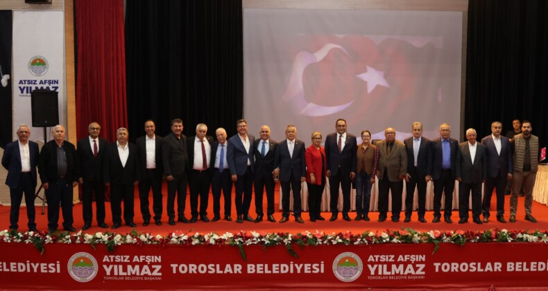 Toroslar Belediye Meclisi, dönemin son toplantısını yaptı