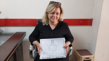 Mersin’in ilk kadın muhtarları mazbatalarını alıp göreve başladı