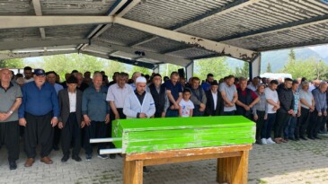 Mersin’deki kazada hayatını kaybeden işçi Osmaniye’de toprağa verildi