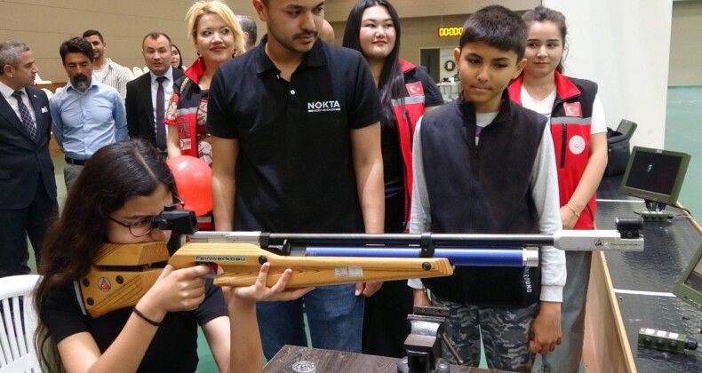 Çocuklar ilk defa havalı tüfekle atış yaptı, körling oynadı