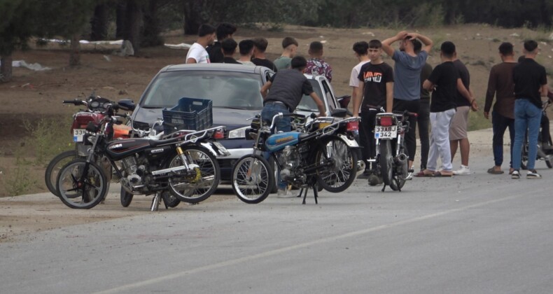 Trafiğe kapalı yol motosiklet yarış pistine dönüştü