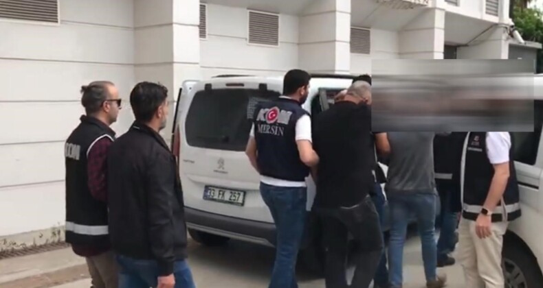 Ehliyet sınavında özel düzenekle kopya çektiren 5 şüpheli tutuklandı