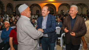 Mersin’de hacı adayları kutsal topraklara uğurlandı