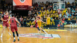 Carettalar Yarı Final’in ilk maçını kazandı