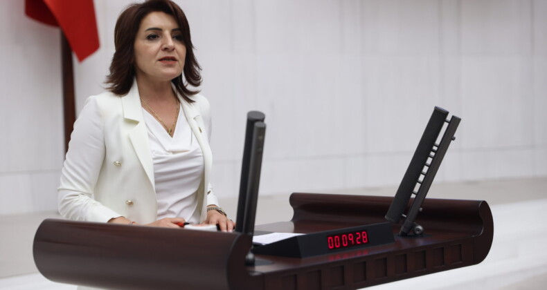 “Şimşek tasarruf diyor, çevre bakanı gökdelen kiralıyor”