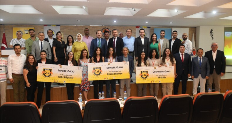 Başkan Özyiğit, Fikir Otobüsü Yarışması’nın jüri üyeliğini yaptı