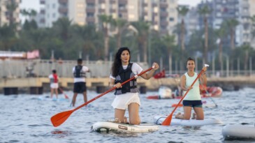 Mersinliler su sporu yaptı