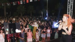 Aydıncık sahili ‘Yaz Dostum’ konserleriyle renklendi