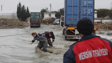 Mersin itfaiyesi 10 bin olaya müdahale etti