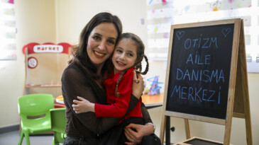 Özel eğitim dersleri sürüyor