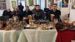 “İçel Sanat Kulübü’nde Coşkulu Müzayede Etkinliği”