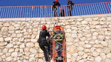 Mersin İtfaiyesi, Tecrübelerini Ermenek’te Paylaşıyor
