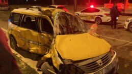 Tır Otomobile Çarptı, Sürücü Yaralı Kurtuldu