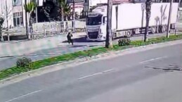 Karşıya Geçmeye Çalışan Genç Kıza Tır Çarptı