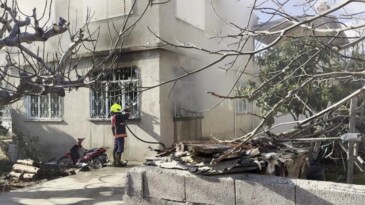 Mut’ta Evde Çıkan Yangın Korkuttu