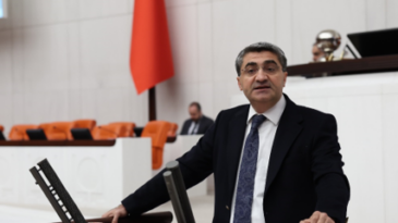 Ekmen’den Yargıya Eleştiriler: “Hukuk Devletinden Bahsedebilir Miyiz?”