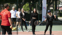 Mersin Büyükşehir’den Ücretsiz Tenis Kursu İmkanı