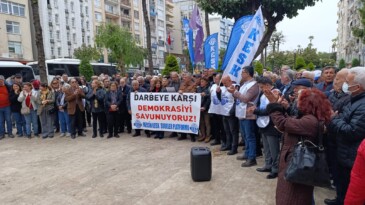 Mersin’de ‘İmamoğlu’na Destek Sürüyor