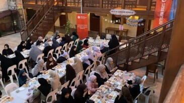 Hafızlık öğrencileri için iftar programı
