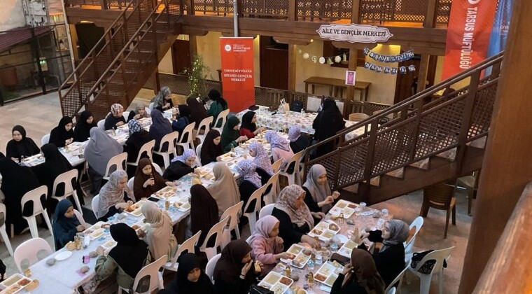 Hafızlık öğrencileri için iftar programı