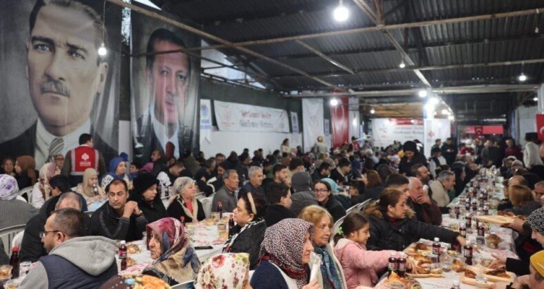 Mersin’de Gönül Sofrası Kuruldu