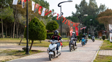 Trafik Kazalarını Azaltacak Çalışma: Motosikletli Kadınlara Güvenli Sürüş Eğitimi