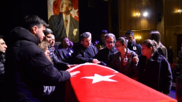 Keman sanatçısı Laçin Akyol’un yaşamını yitirdiği kaza anı kamerada