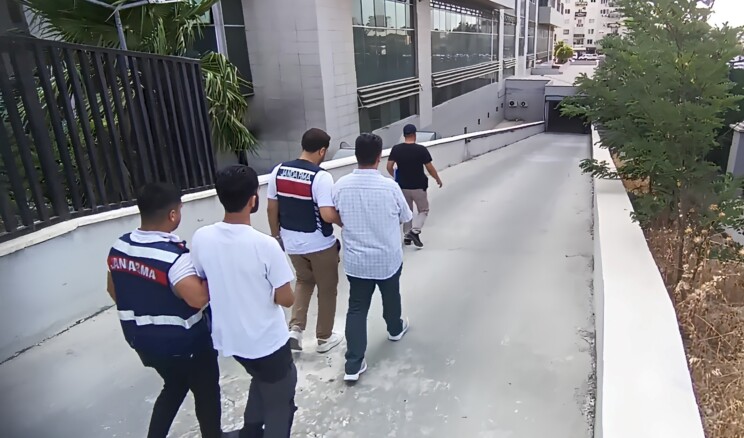 MERSİN’DE DEAŞ’A FİNANS SAĞLAYAN ŞÜPHELİLERE OPERASYON: 2 GÖZALTI